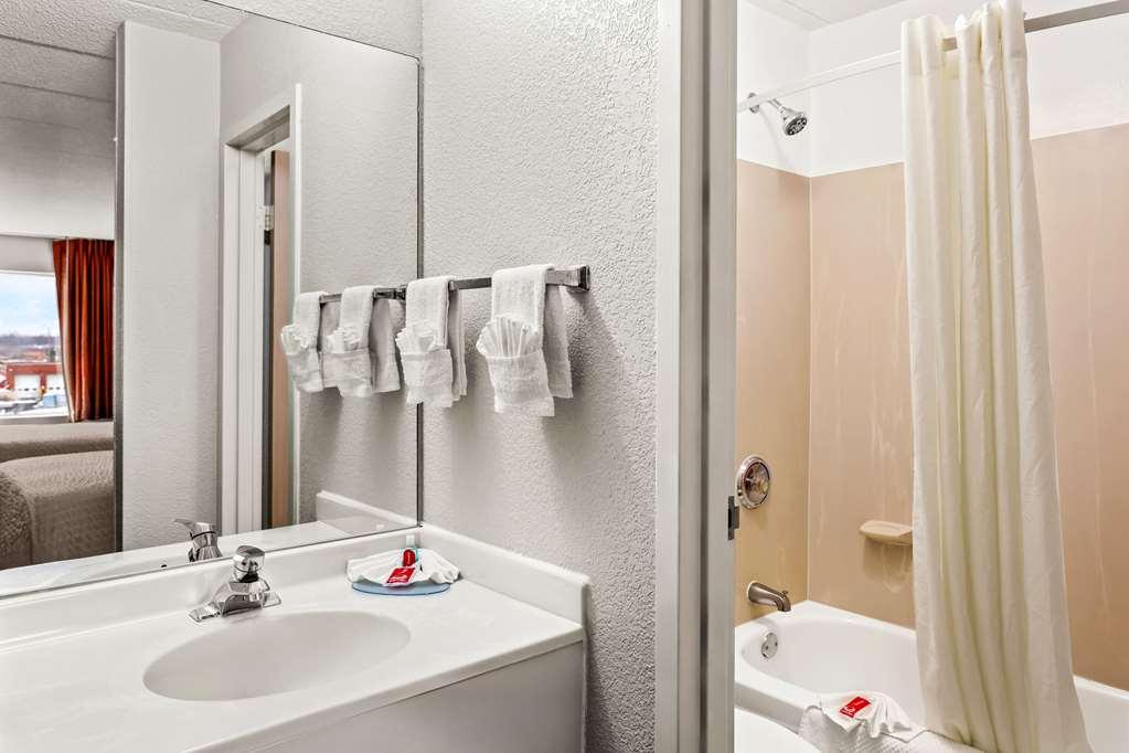 Econo Lodge Willowbrook Zimmer foto